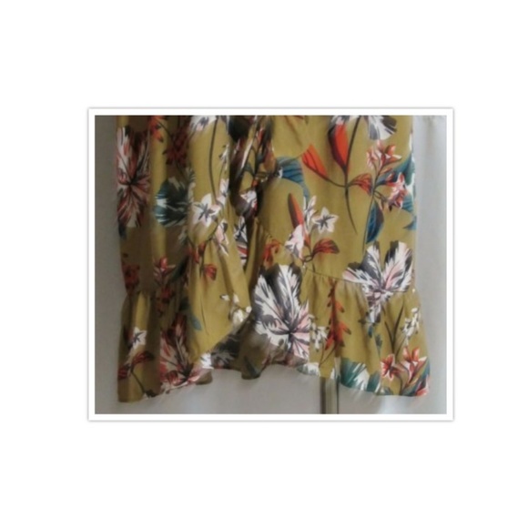 NEW Plus A NEW DAY Tan Floral Faux Wrap Dress 3X - Picture 5 of 6